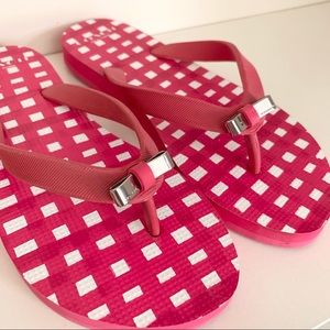 NWOT Coach bow on pink gingham flip flop sandals